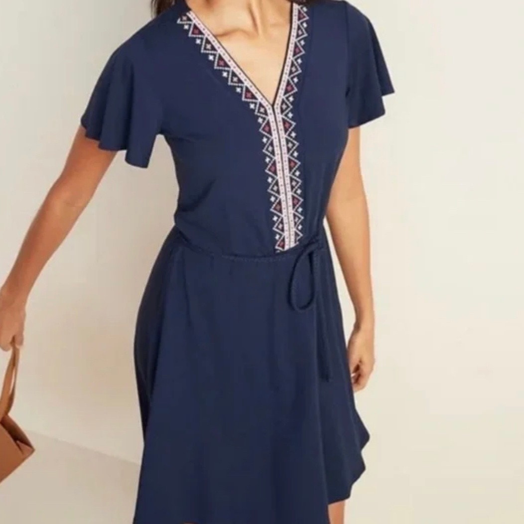 Navy Blue Short Sleeve Dress With Embroidered V-Neckline Old Navy Size Medium
